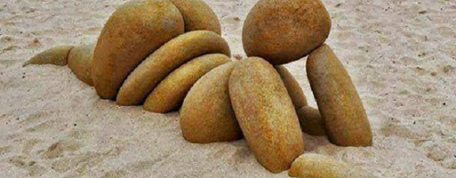 Zaterdag 24 oktober Plaatje: Stenen op strand